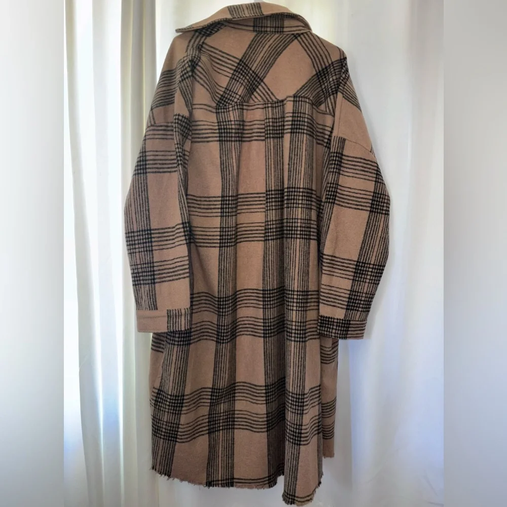 NWT FLANNEL SHACKET - Picture 5 of 8